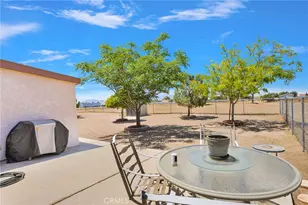 9872 Aster, Oak Hills, CA 92344 - Photo 41