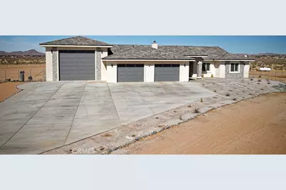 23280 Ramona Avenue, Apple Valley, CA 92307 - Photo 47