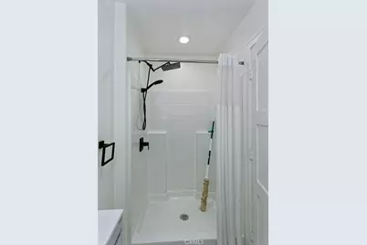 23280 Ramona Avenue, Apple Valley, CA 92307 - Photo 45