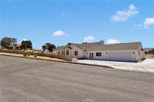 27679 River Rock, Helendale, CA 92342 - Photo 3