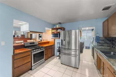 36769 Richards, Barstow, CA 92311 - Photo 3