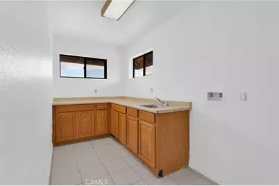 15160 Cheyenne, Apple Valley, CA 92307 - Photo 19