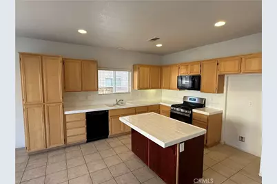 13230 Mesa View, Victorville, CA 92392 - Photo 5