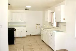 15975 Venango Rd, Apple Valley, CA 92307 - Photo 5