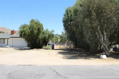 15975 Venango Road, Apple Valley, CA 92307 - Photo 21