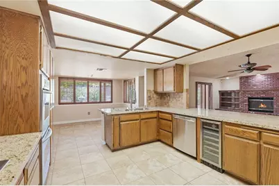 16385 Kamana Court, Apple Valley, CA 92307 - Photo 13