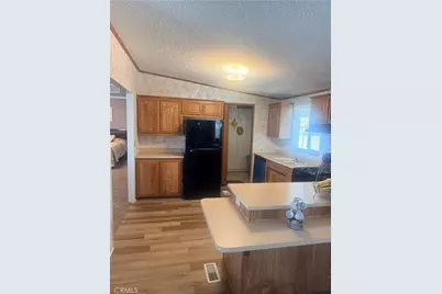 13393 Mariposa Rd. #50, Victorville, CA 92395 - Photo 17