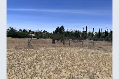 15000 Genesee, Apple Valley, CA 92307 - Photo 7