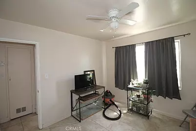 1360 Nancy, Barstow, CA 92311 - Photo 9