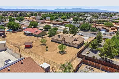 12365 Waynoka Road, Apple Valley, CA 92308 - Photo 31
