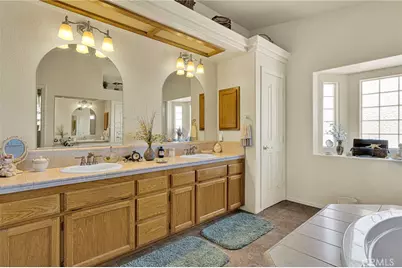 7625 Outpost, Oak Hills, CA 92344 - Photo 37