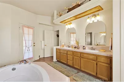 7625 Outpost, Oak Hills, CA 92344 - Photo 39