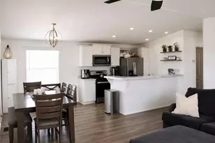 11561 Buena Vista, Pinon Hills, CA 92372 - Photo 3