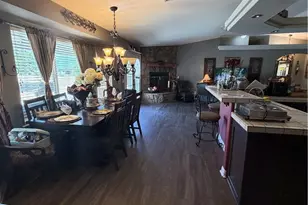 8026 Primrose Ave, Oak Hills, CA 92344 - Photo 29