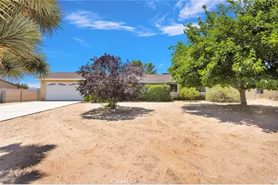 15185 Orange, Hesperia, CA 92345 - Photo 3