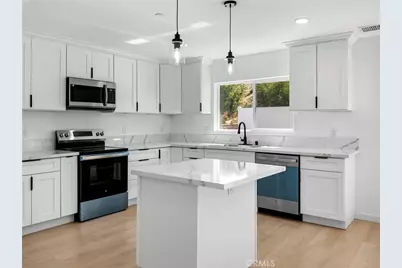 13720 Spring Valley Parkway, Victorville, CA 92395 - Photo 5