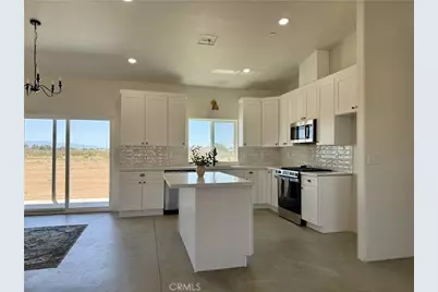 12734 Tate Court, Apple Valley, CA 92307 - Photo 9
