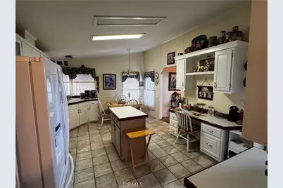 13999 Silver Lake Place, Victorville, CA 92395 - Photo 7