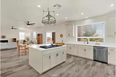 13505 Stoneridge Dr, Victorville, CA 92395 - Photo 19