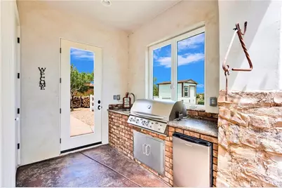 8311 Macron, Oak Hills, CA 92344 - Photo 57