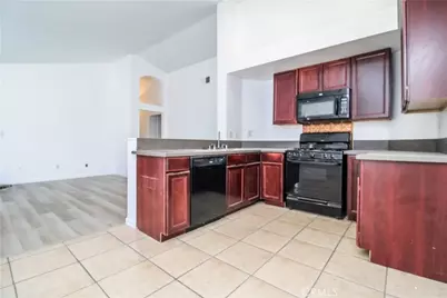 14621 Owens River, Victorville, CA 92392 - Photo 9