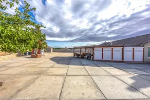 13997 Riverside, Apple Valley, CA 92307 - Photo 35