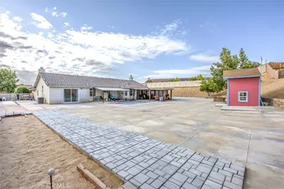 13997 Riverside, Apple Valley, CA 92307 - Photo 49
