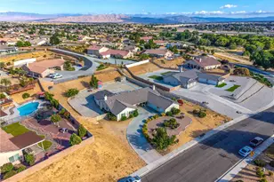 13997 Riverside, Apple Valley, CA 92307 - Photo 49