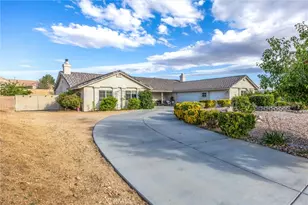 13997 Riverside, Apple Valley, CA 92307 - Photo 3