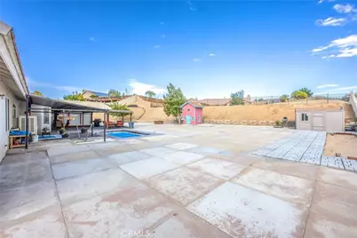 13997 Riverside, Apple Valley, CA 92307 - Photo 39
