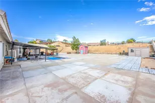 13997 Riverside, Apple Valley, CA 92307 - Photo 39