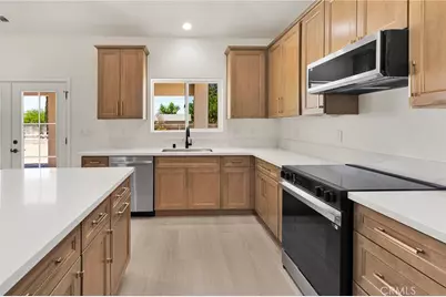 20112 Sahale Road, Apple Valley, CA 92307 - Photo 15
