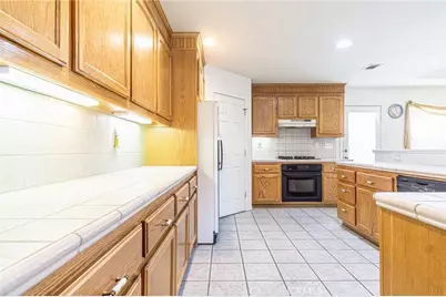 14666 Cool Glen, Helendale, CA 92342 - Photo 13