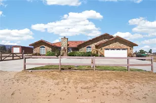 11380 Rochester, Phelan, CA 92371 - Photo 3