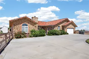 11380 Rochester, Phelan, CA 92371 - Photo 1