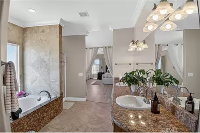 11380 Rochester, Phelan, CA 92371 - Photo 31