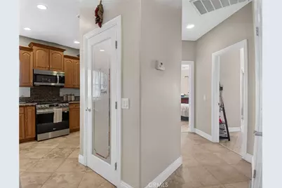 11380 Rochester, Phelan, CA 92371 - Photo 23
