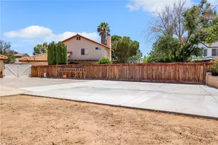 12532 Ironstone, Victorville, CA 92392 - Photo 37
