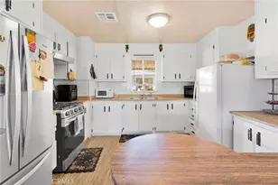 22325 US Hwy 18, Apple Valley, CA 92307 - Photo 13