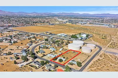 11725 Chisholm Trail, Victorville, CA 92392 - Photo 47