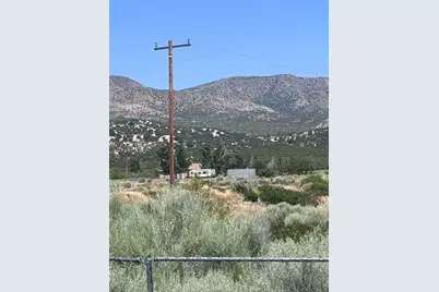 5065 US Highway 138, Phelan, CA 92371 - Photo 9