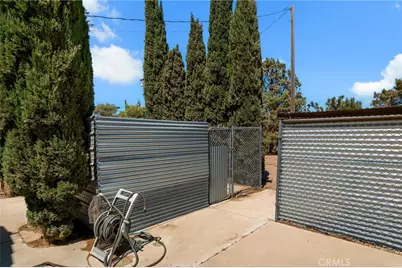 11631 Whitehaven, Oak Hills, CA 92344 - Photo 55