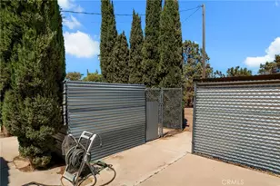 11631 Whitehaven, Oak Hills, CA 92344 - Photo 55