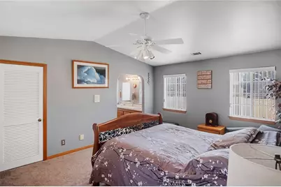 11631 Whitehaven, Oak Hills, CA 92344 - Photo 29