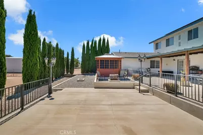 11631 Whitehaven, Oak Hills, CA 92344 - Photo 59
