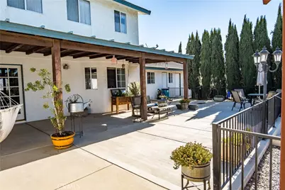 11631 Whitehaven, Oak Hills, CA 92344 - Photo 55