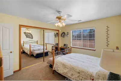 11631 Whitehaven, Oak Hills, CA 92344 - Photo 27