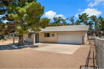11631 Whitehaven, Oak Hills, CA 92344 - Photo 43