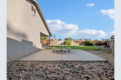 15850 Elcona, Victorville, CA 92395 - Photo 37