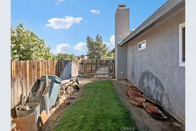 15850 Elcona, Victorville, CA 92395 - Photo 47